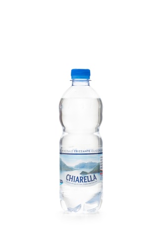 Вода Кьярелла в пластиковой бутылке газ 0,5